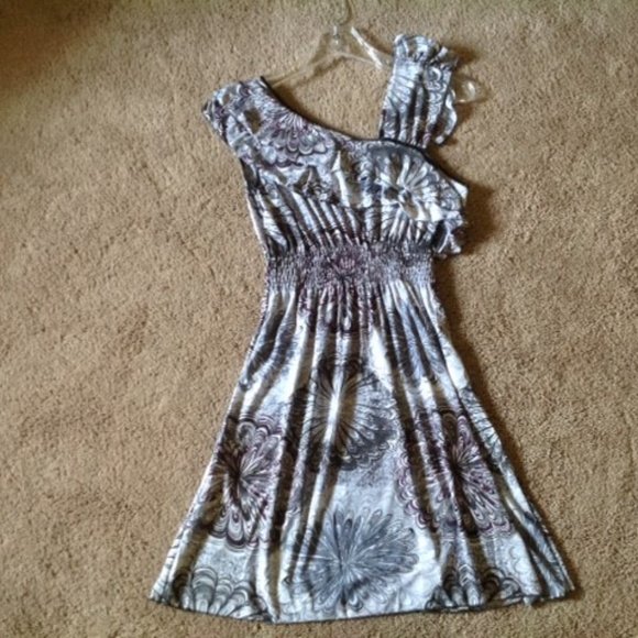 NWT RUFFLES! GRAY & BLACK PRINT DRESS SUNDRESS  S - Picture 3 of 5